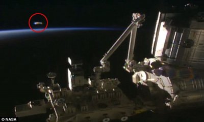 ​观看美国宇航局的国际空间站直播时发现不明发光飞行物