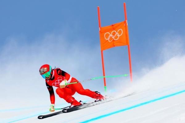 孔凡影一人参加6项冬奥比赛 高山滑雪有什么特点