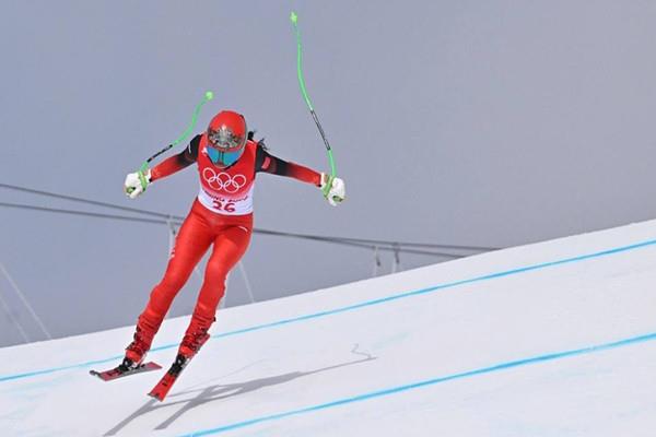 孔凡影一人参加6项冬奥比赛 高山滑雪有什么特点