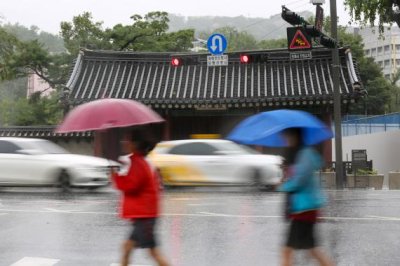 ​韩国对华贸易31年来首现逆差，中韩产业发生了什么？