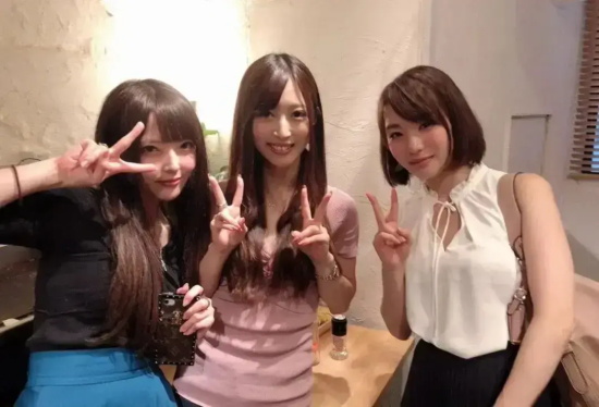 日本女星铃村爱里日常美照分享，郭雪芙日本分芙！