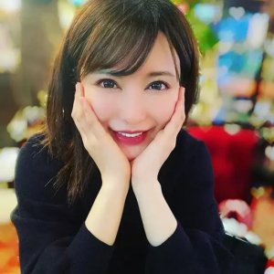 ​惨遭入室抢劫血洗600万日元里美尤利娅写真分享，一天的收入没了！
