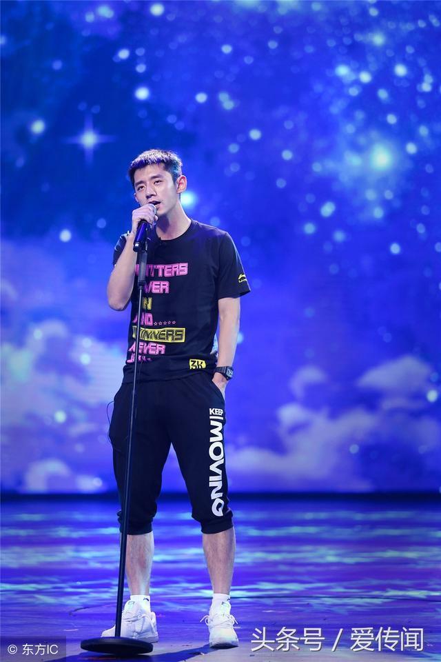 张继科景甜车内激吻恋情坐实！张继科这是要进军娱乐圈了吗？