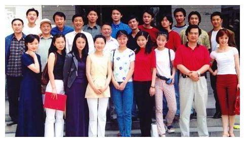 刘琳“终于”红了，和大导演恋爱三年被抛弃，如今低调嫁入豪门