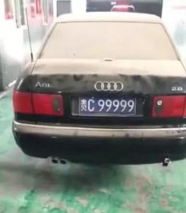 ​遵义最牛三辆僵尸车，44444已升级为劳斯莱斯，剩下两辆该怎么办