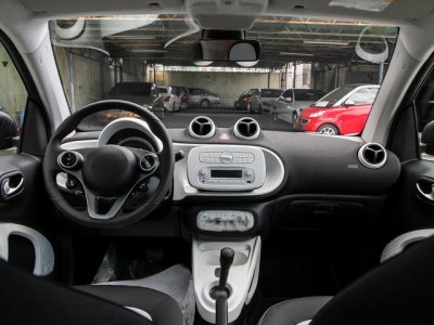 ​自动版 smart fortwo配置怎么样 smart fortwo购车手册