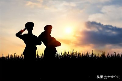 ​义务兵两年退伍费多少钱？退伍是每年几月几号？