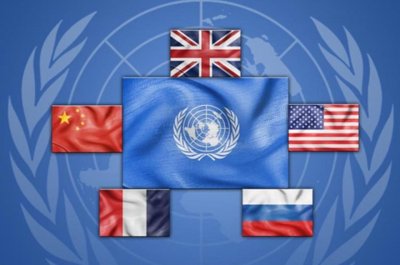 ​假如不使用核武器，全世界联合起来，能否与联合国五常一战