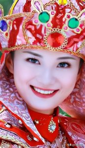 ​馨子饰演代战公主，这个妆扮太漂亮了