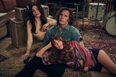 ​36岁的英国男演员 Sam Claflin 竟成了胡渣大叔，保鲜能力不强？