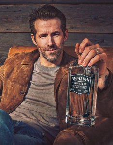 ​长得帅成功又多金，Ryan Reynolds 套现六亿美元