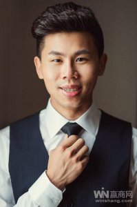 ​从“见光死”到刮起排队风潮，网红“海马体”打造“最美证件照”