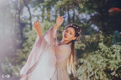 ​小说：腹黑公主嫁傻王，傻王恢复神智嫌妻丑，想退货
