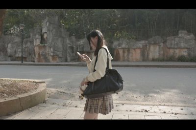 ​为什么老人宁可独居，也不愿意带孙子？3位老人给出理由，很扎心