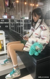 ​小李慧珍日常美图欣赏：曲芷含一路走来很努力，爱笑的女孩运气好