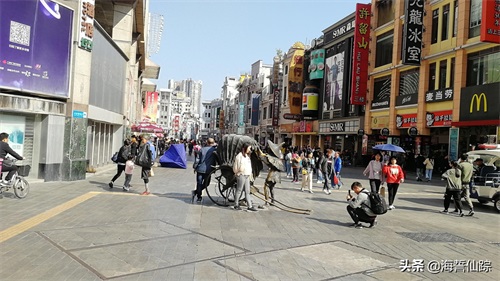 上下九步行街，这应该是广州最出名的步行街了