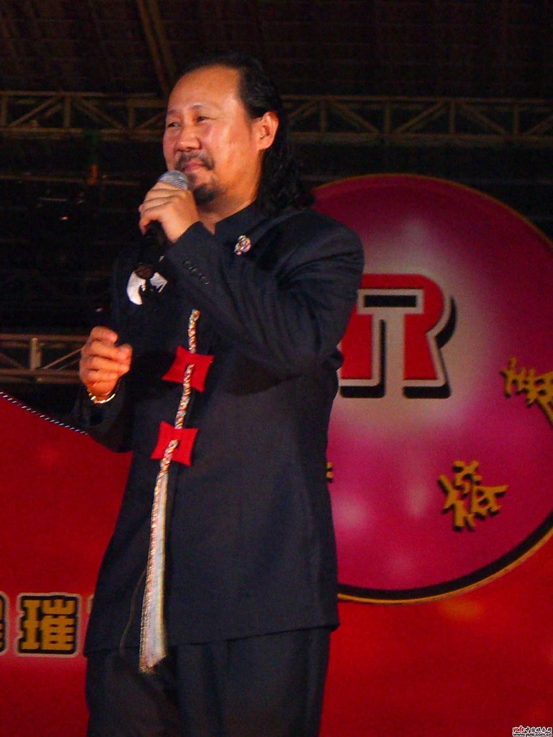 中国著名歌唱家腾格尔