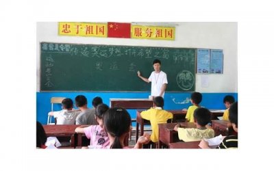 ​男生会随便十指紧扣吗，十指相扣行为心理学