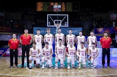 ​中国男篮胜伊朗！赵睿挑大梁两将受伤，杜锋不辱使命晋级世界杯