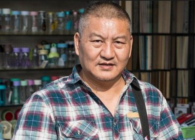 ​高考钉子户梁实：备考26次只为上川大，55岁的他弃理从文还要再战