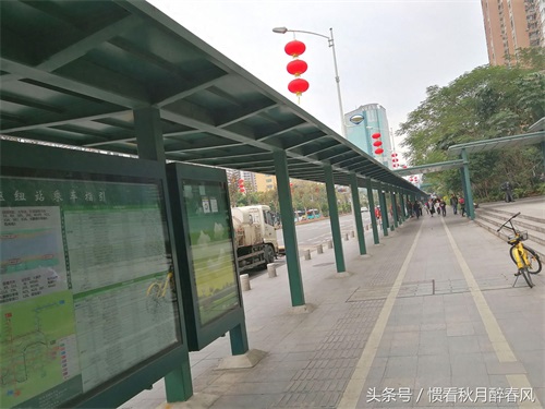走进黄贝岭村，是深圳最古老最有名的城中村之一，位于深圳中心区
