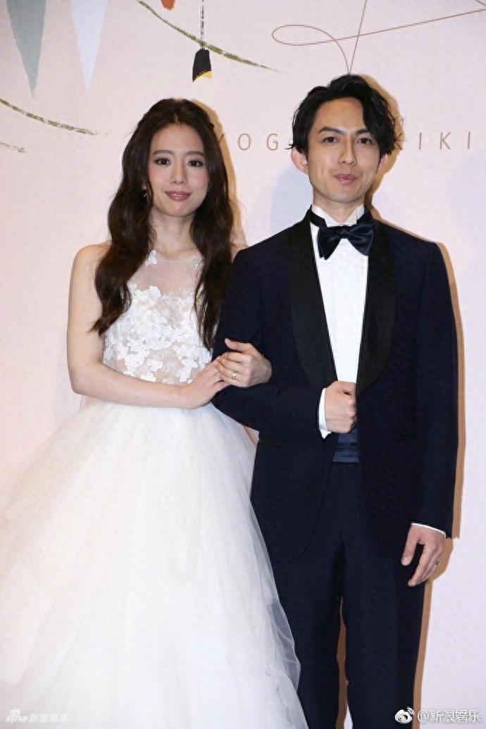林宥嘉今日大婚，台湾半个娱乐圈都到了，婚礼现场太甜狂撒狗粮