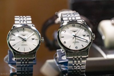 ​浪琴手表日历不准是什么原因，quartz是什么品牌手表