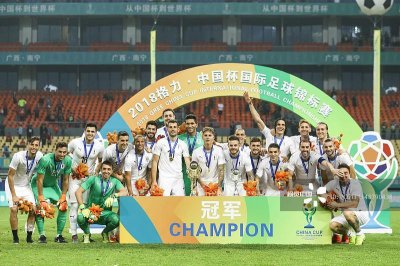​卡瓦尼制胜苏神2中柱 乌拉圭1比0威尔士