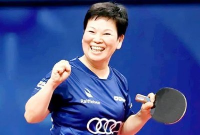 ​不可思议！60岁倪夏莲又夺冠，决赛3-0横扫对手，续写不老传奇
