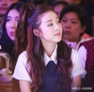 ​朴山多拉曝前任全是艺人 是易烊千玺灿烈女神 爱慕殷志源23年