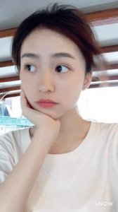 ​duebass七七---靠微博众筹走红的小清新妹子（多图）