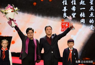 ​张宝艳和她的“宝贝回家”志愿者团队：一直奔走在路上