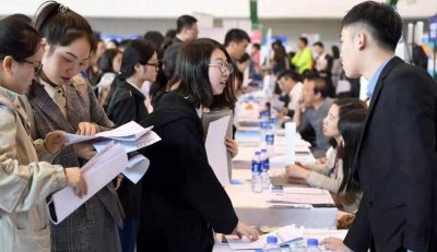 ​烟草局年薪超20万，为何大多数人都进不去？过来人揭露了真相