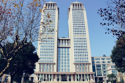​上海9所211大学，综合实力应该如何排名？可以分为4个层级