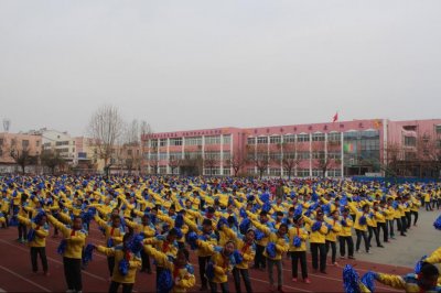 ​莒县第一实验小学：啦啦操舞动校园体育风
