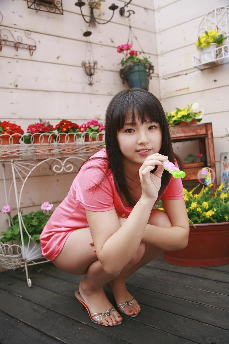 筱崎爱个人资料写真作品