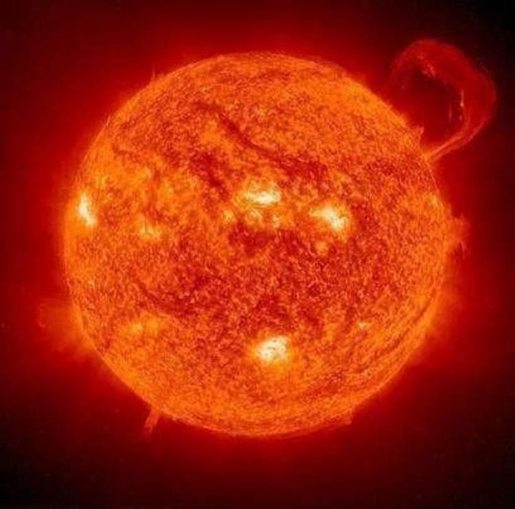 关于太阳还有五大未解之谜的题目,关于太阳的五大怪事