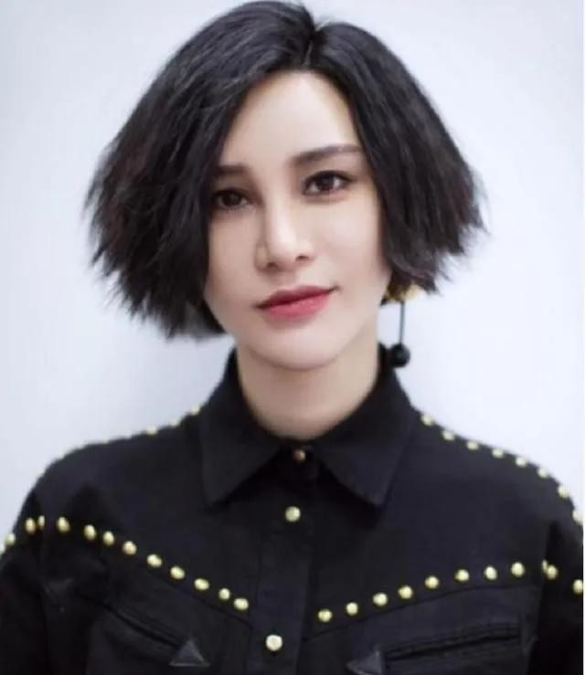 尚雯婕前后对比（一代歌王尚雯婕整容前后差距太大）