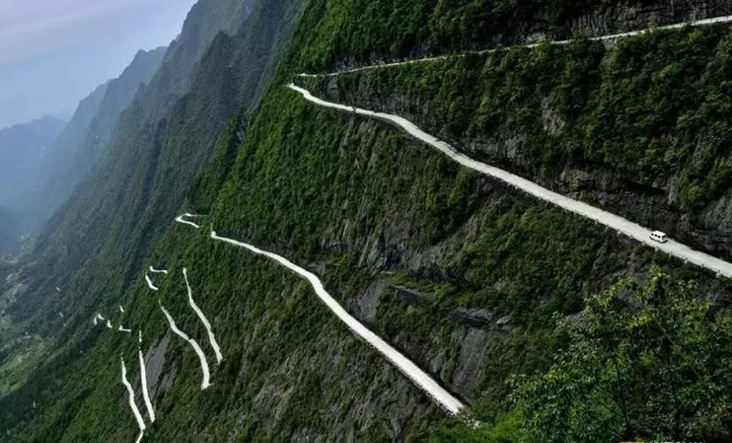 国内十大高危险路段（高速路上危险的7个夺命虎口你知道吗）