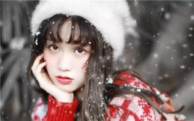 ​怎么要陌生女生微信号 可以用哪些套路加女生微信