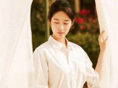 ​杨采钰在芳华中演哪个角色(杨采钰芳华角色简介)