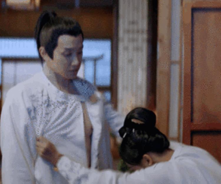演员的肌肉都是真的吗「男演员肌肉造假被拆穿男人为了长肌肉到底有多拼」