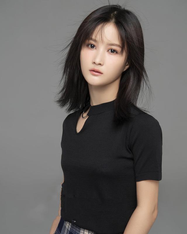 李诺演过什么古装剧（95后小花李诺又一部网剧杀青）(4)