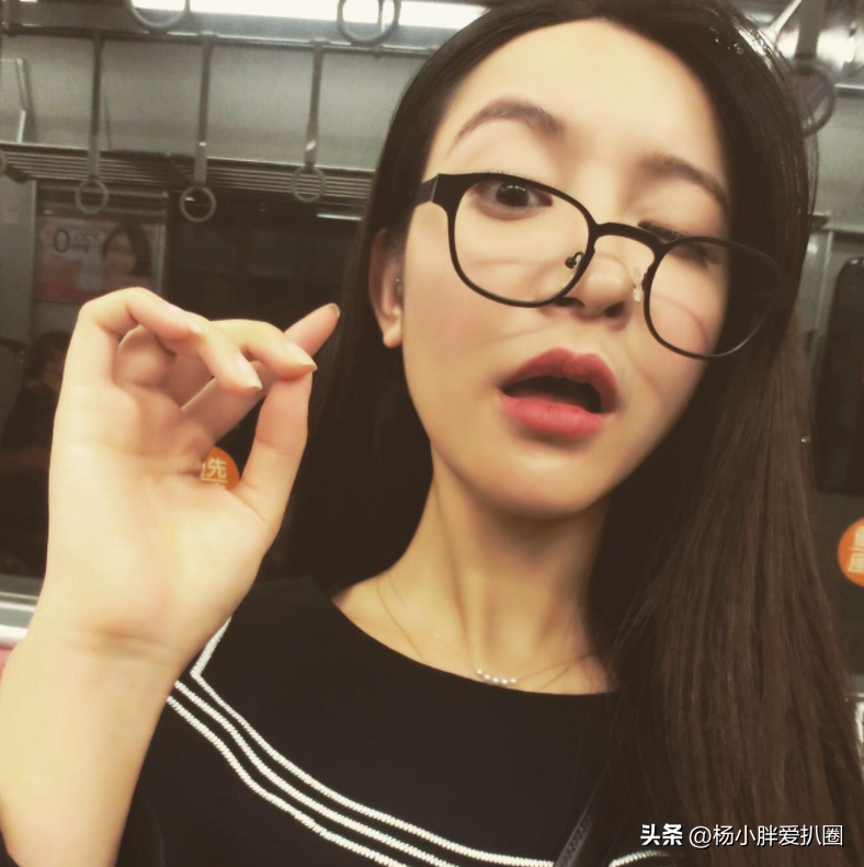 网红张大奕被求婚成功！男方是房地产富二代，知名总裁曾为她辞职