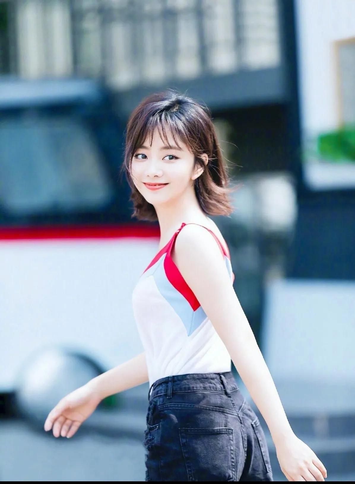 一起来看治愈系女神谭松韵，是如何以实力征服娱乐圈的