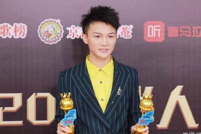 ​周深究竟是男是女的？周深为什么没有女朋友？