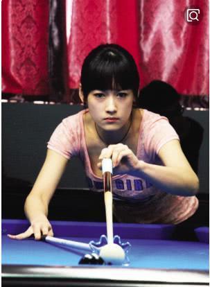 她是台湾潘晓婷，拒绝千万富商，如今仍单身