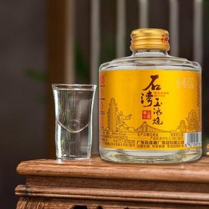 ​黑土地三年窖藏38度(黑土地精品窖藏价格)
