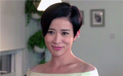 ​第一次跟女生聊天开场白说什么，才能让她不由自主的回复？