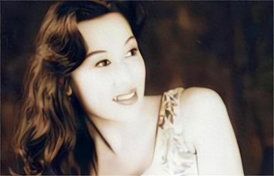 ​她是中国首位变性人，变性后嫁大32岁富商，丈夫死后遗物让他崩溃